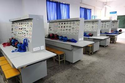 信息工程學(xué)院 聚焦工業(yè)控制計算機(jī)及系統(tǒng)制造的專業(yè)殿堂